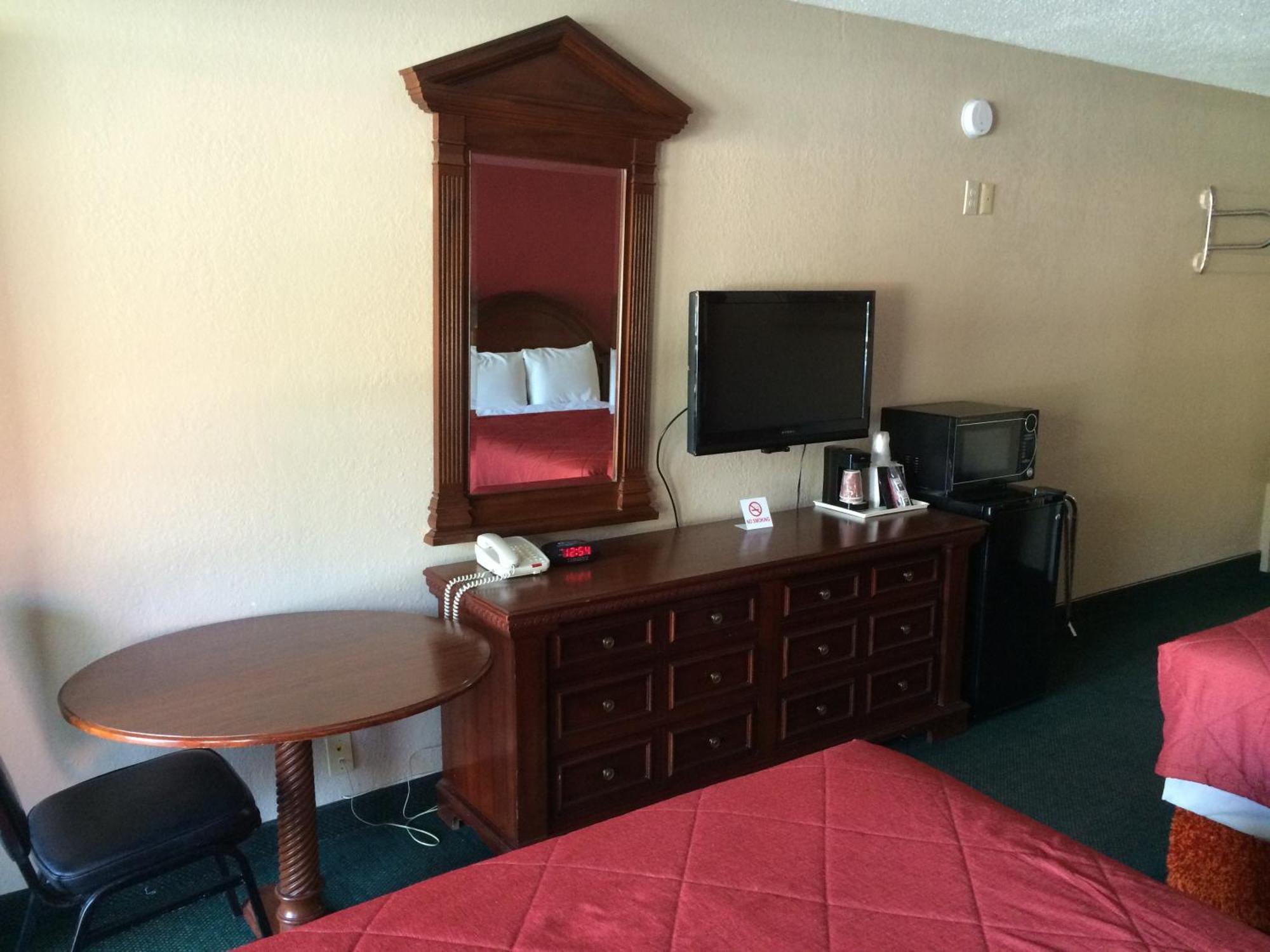 Bestway Inn Ruidoso Downs Quarto foto